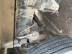 2017 VOLVO VHD - Image 9