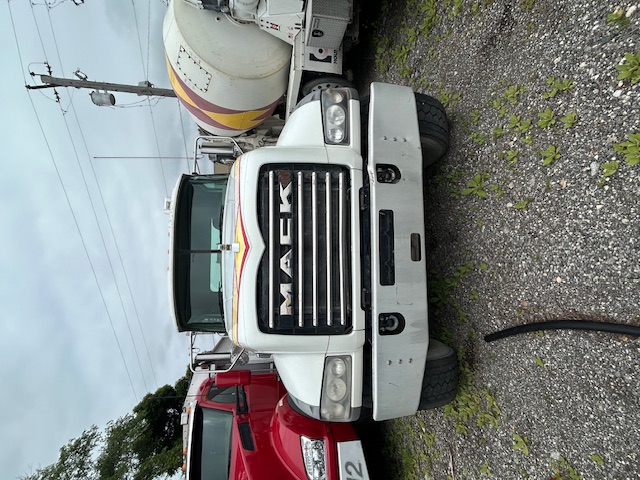 2017 MACK GU713 - view 1 of 22