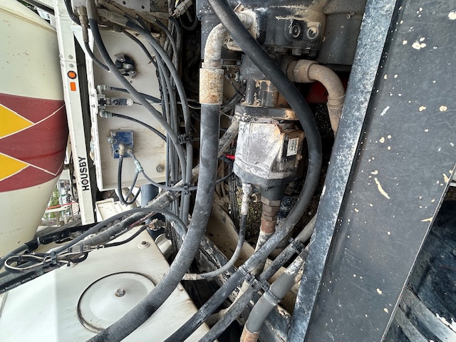 2017 MACK GU713 - Image 10