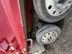 2018 VOLVO VHD - Image 8