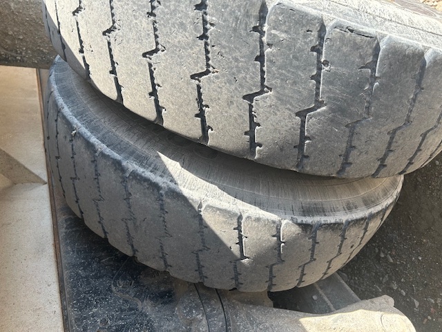 1985 FORD 8000 - Image 11