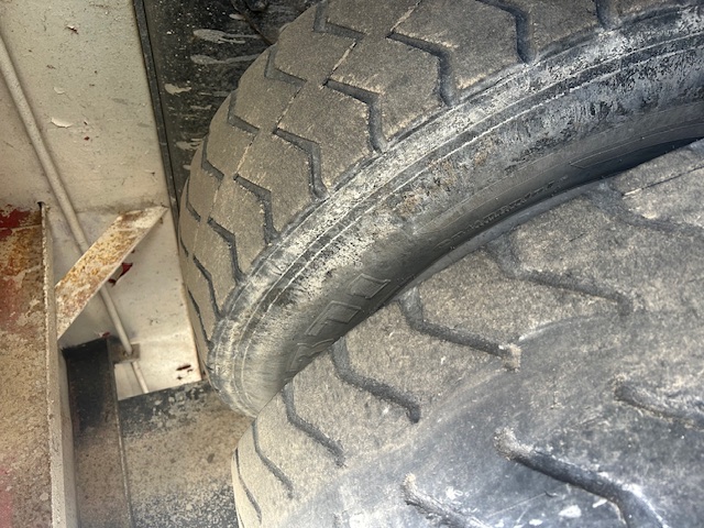 1985 FORD 8000 - Image 12