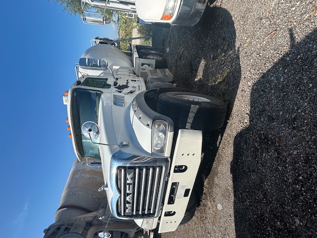 2016 MACK GU713 - view 1 of 22