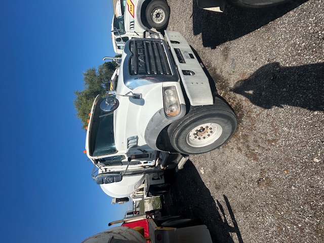 2016 MACK GU713 - view 2 of 22