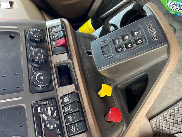 2016 KENWORTH T880 - Image 14