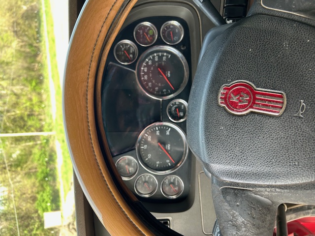 2016 KENWORTH T880 - Image 13