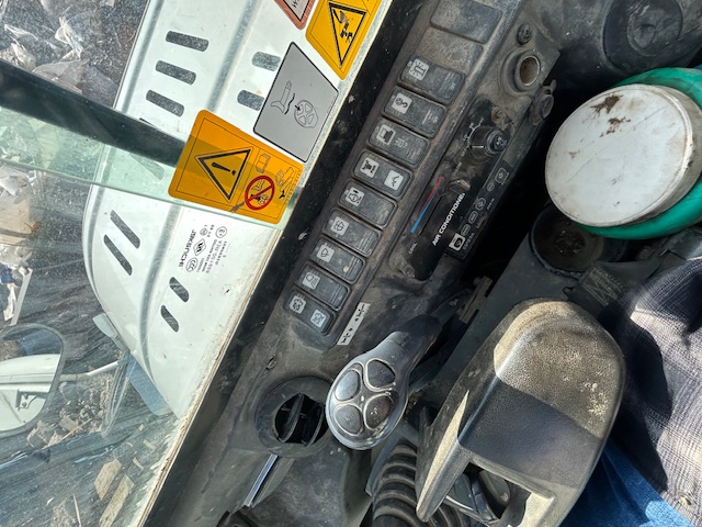 2015 TAKEUCHI TB260 - Image 18