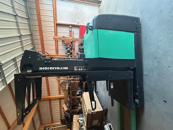 2012 MITSUBISHI EOP15HN2