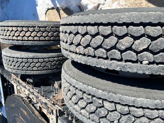 2016 VOLVO VNL64T - view 11 of 12