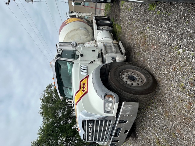 2019 MACK GR64FR - Image 3