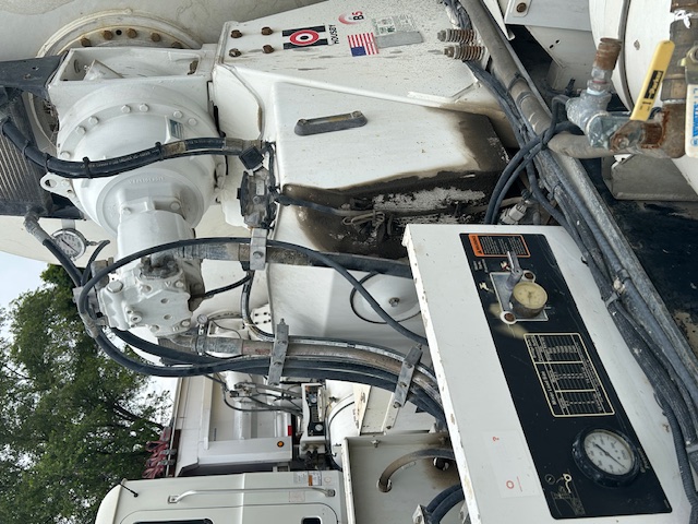 2019 MACK GR64FR - Image 6