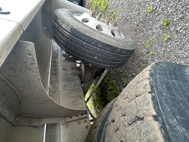 2019 MACK GR64FR - Image 11