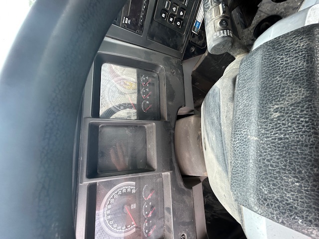 2019 MACK GR64FR - Image 18