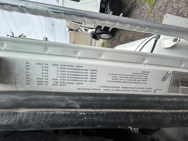 2019 MACK GR64FR - Image 21