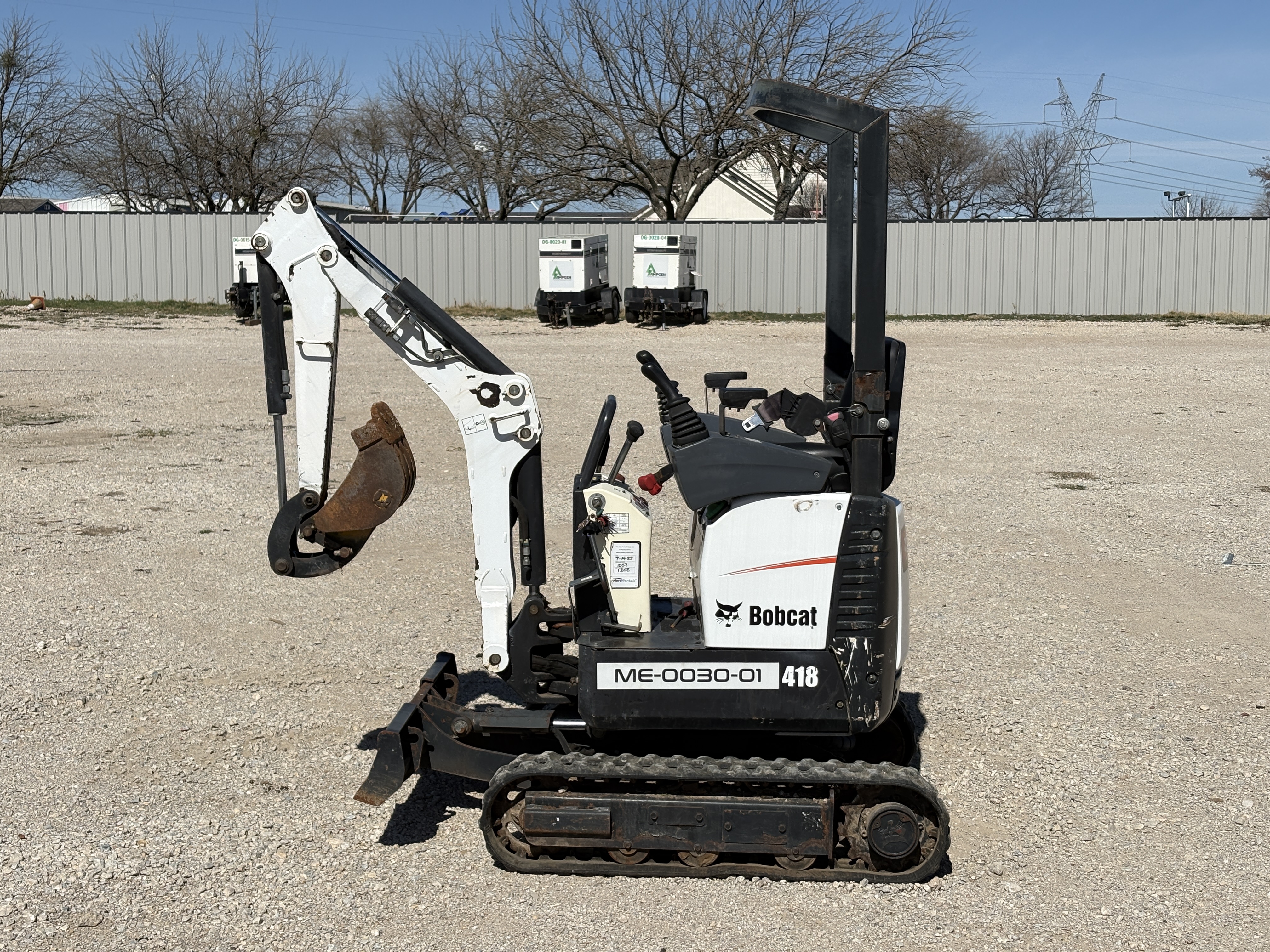 2017 BOBCAT 418AA - view 2 of 36