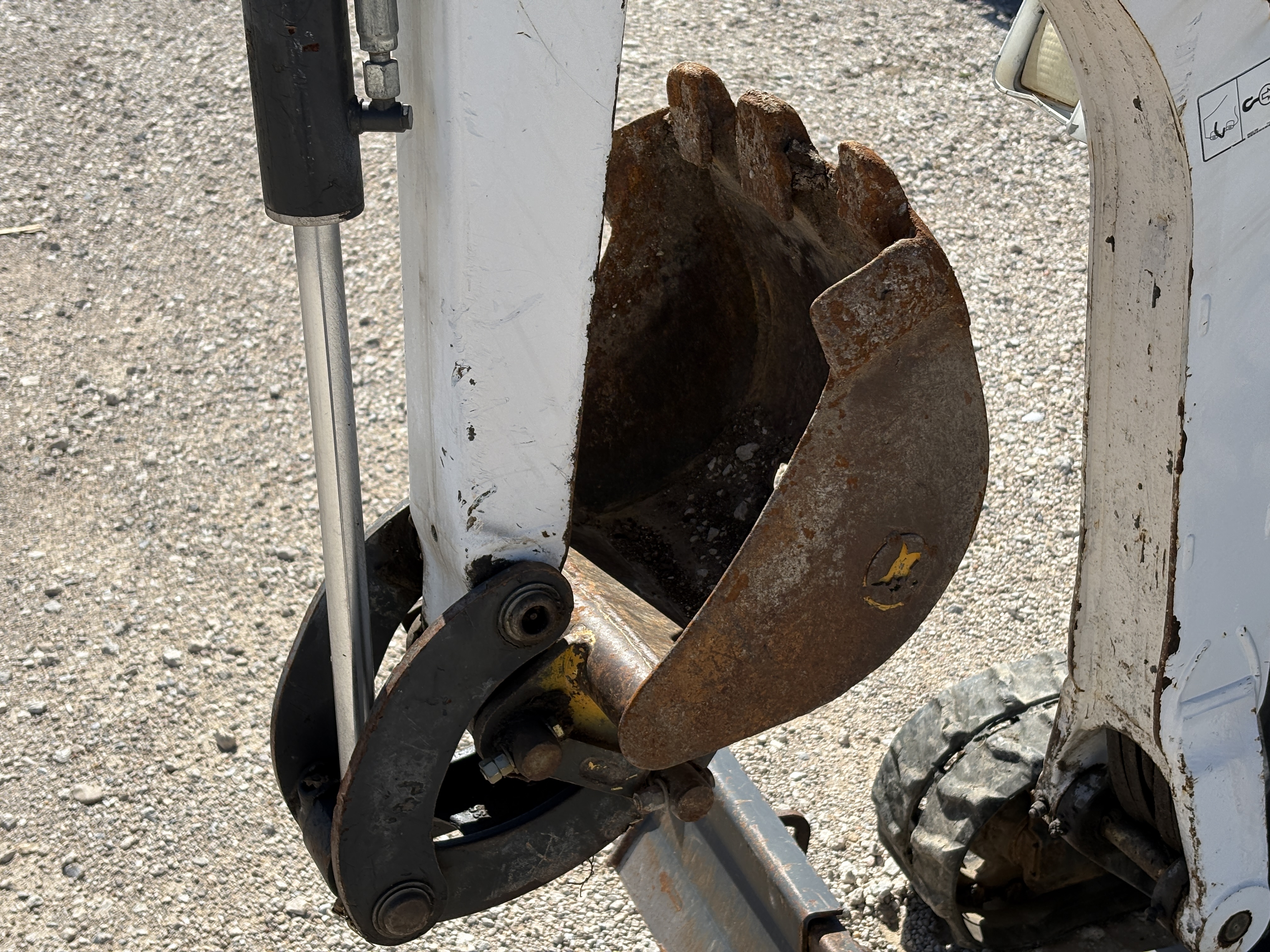 2017 BOBCAT 418AA - view 9 of 36