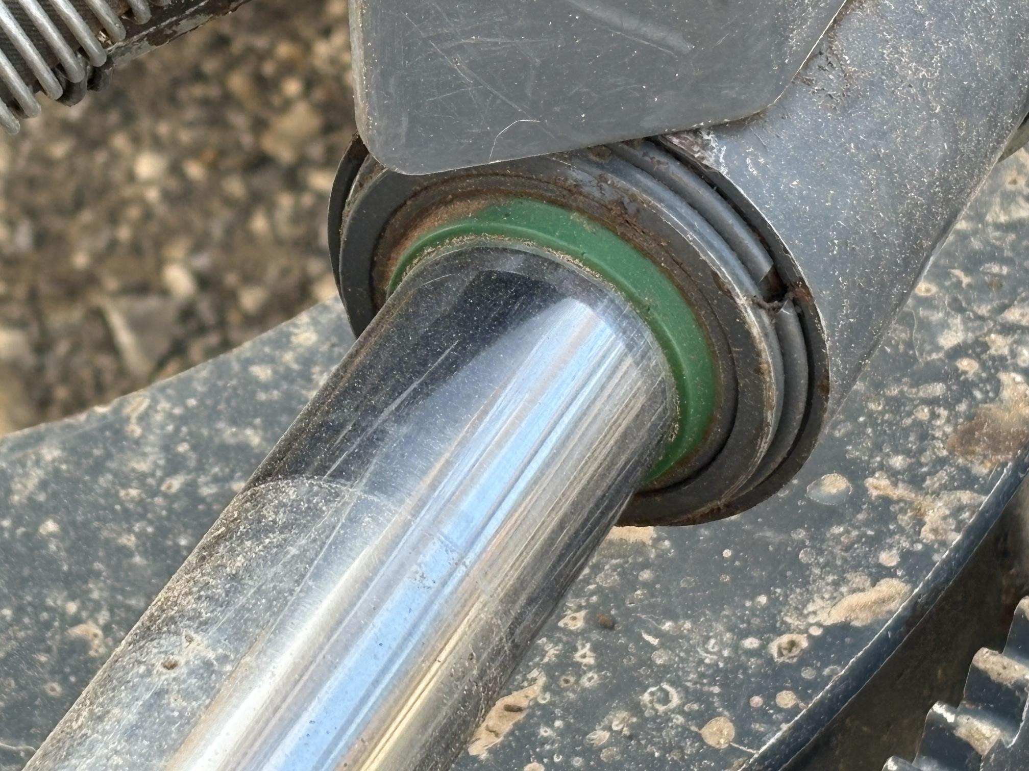 2023 DEERE 450 P-Tier - Image 27