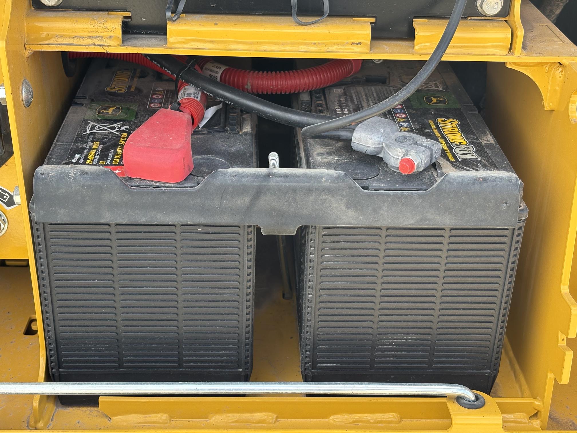 2023 DEERE 450 P-Tier - Image 34