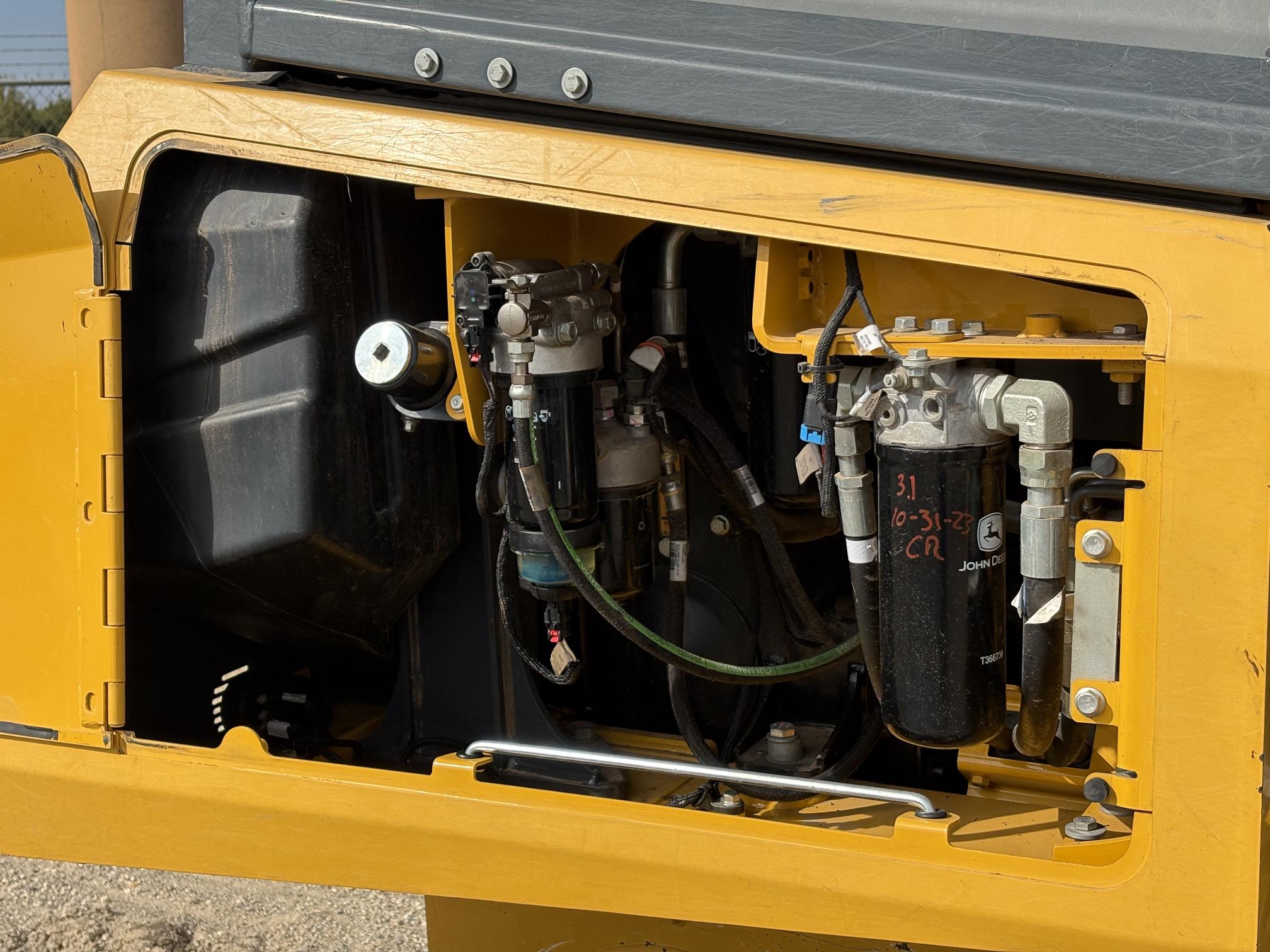 2023 DEERE 450 P-Tier - Image 39