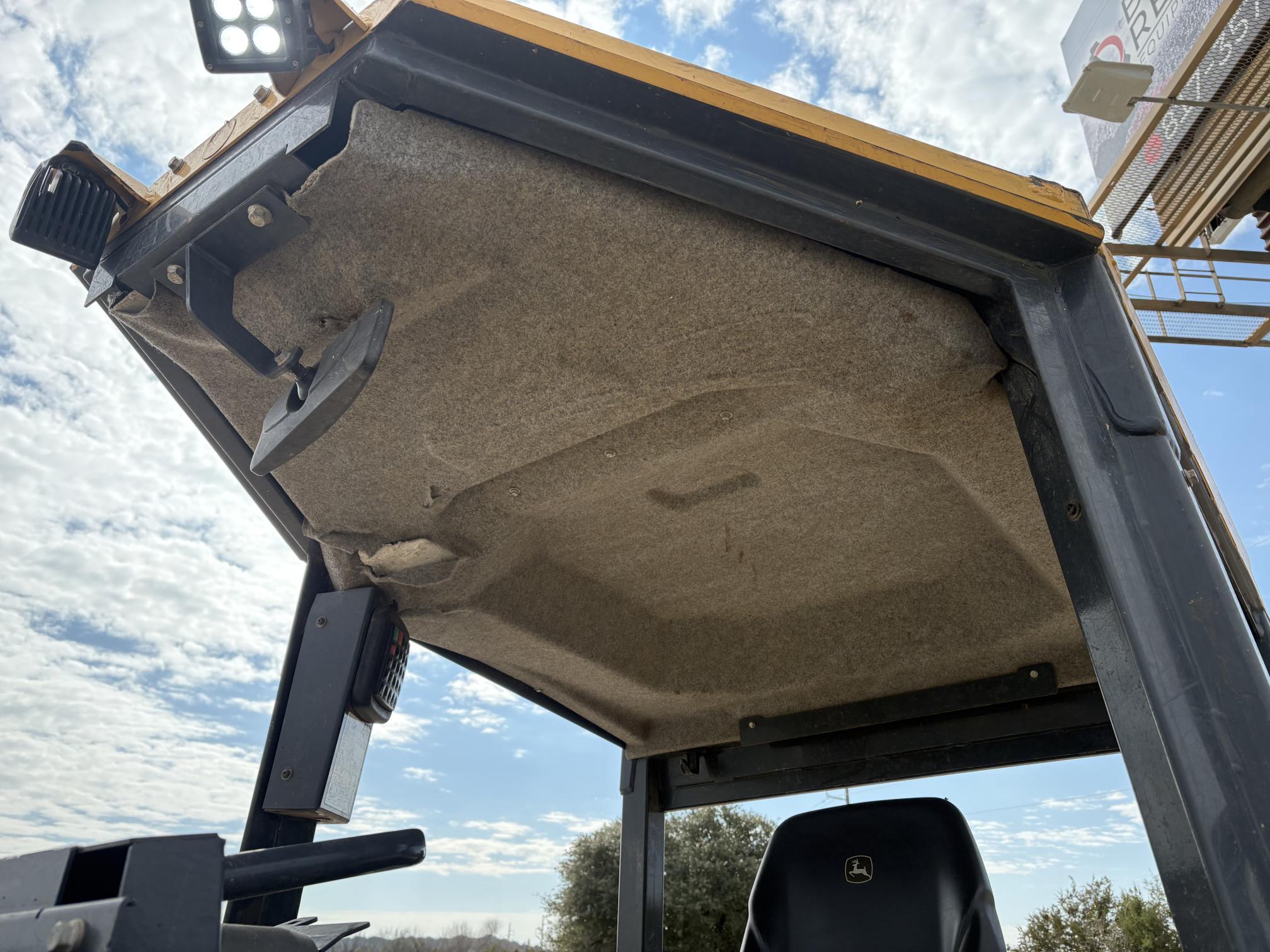 2023 DEERE 450 P-Tier - Image 46