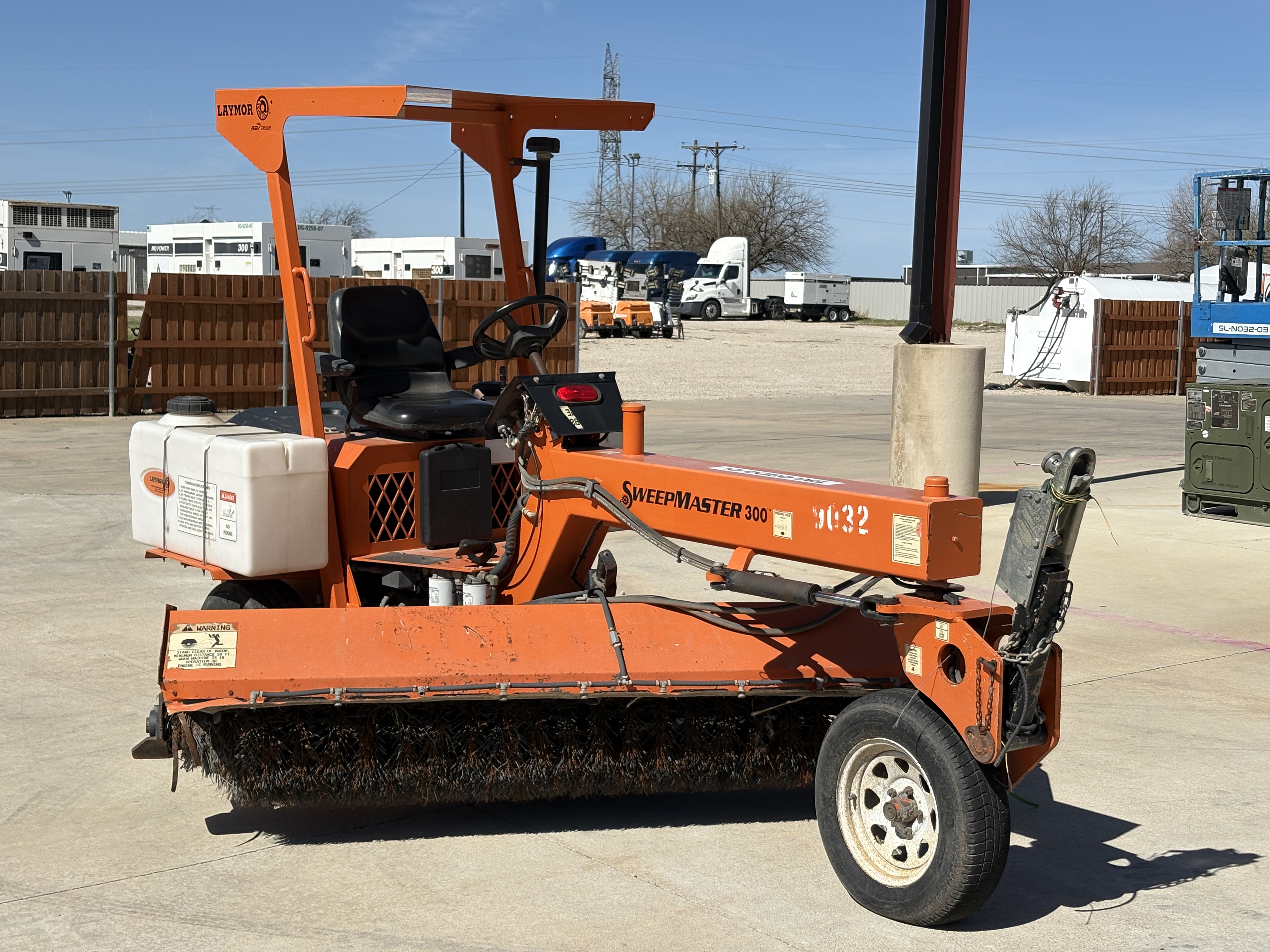 2018 LAYMOR SM300 - view 7 of 39