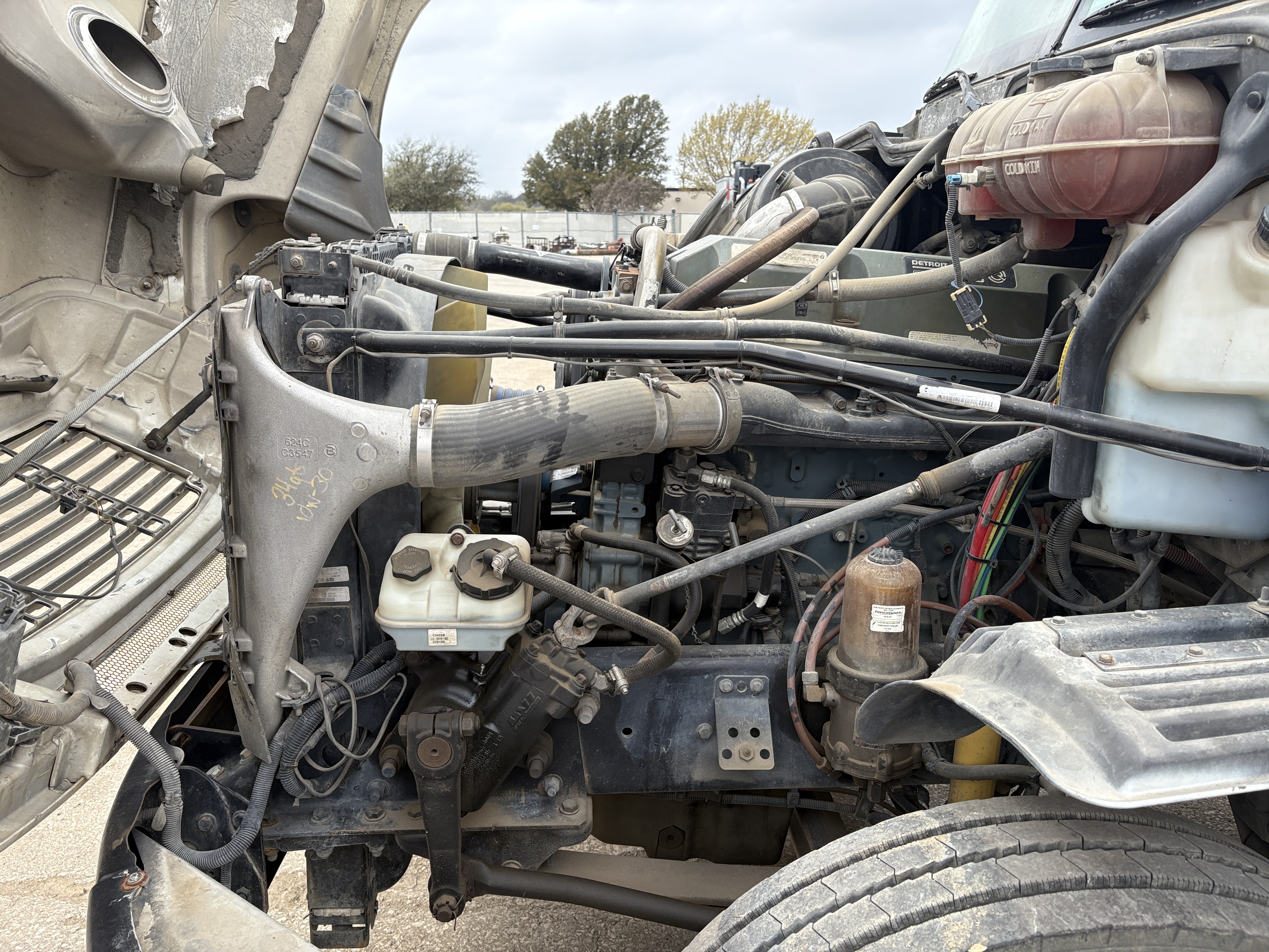 2005 FREIGHTLINER COLUMBIA - view 16 of 49