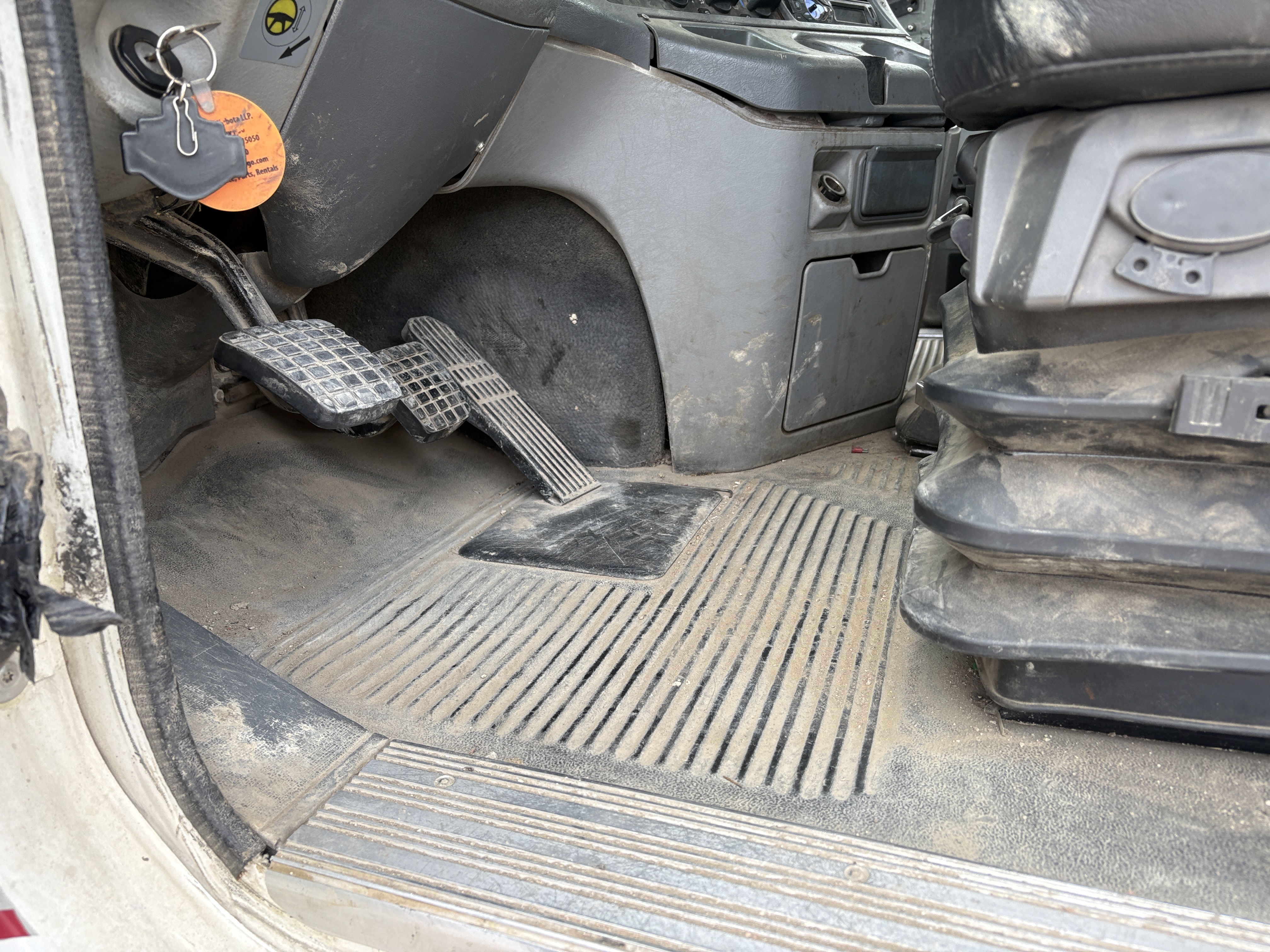 2005 FREIGHTLINER COLUMBIA - Image 36