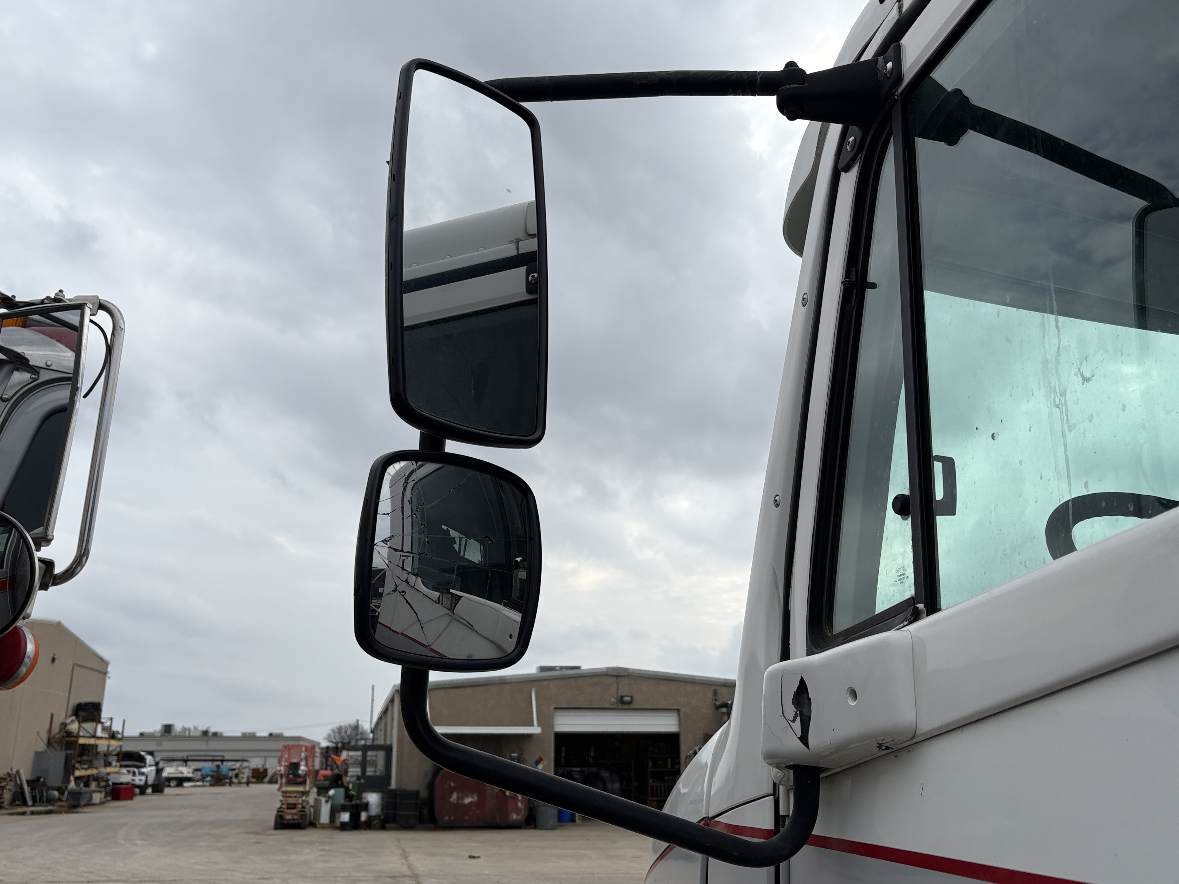 2005 FREIGHTLINER COLUMBIA - Image 48