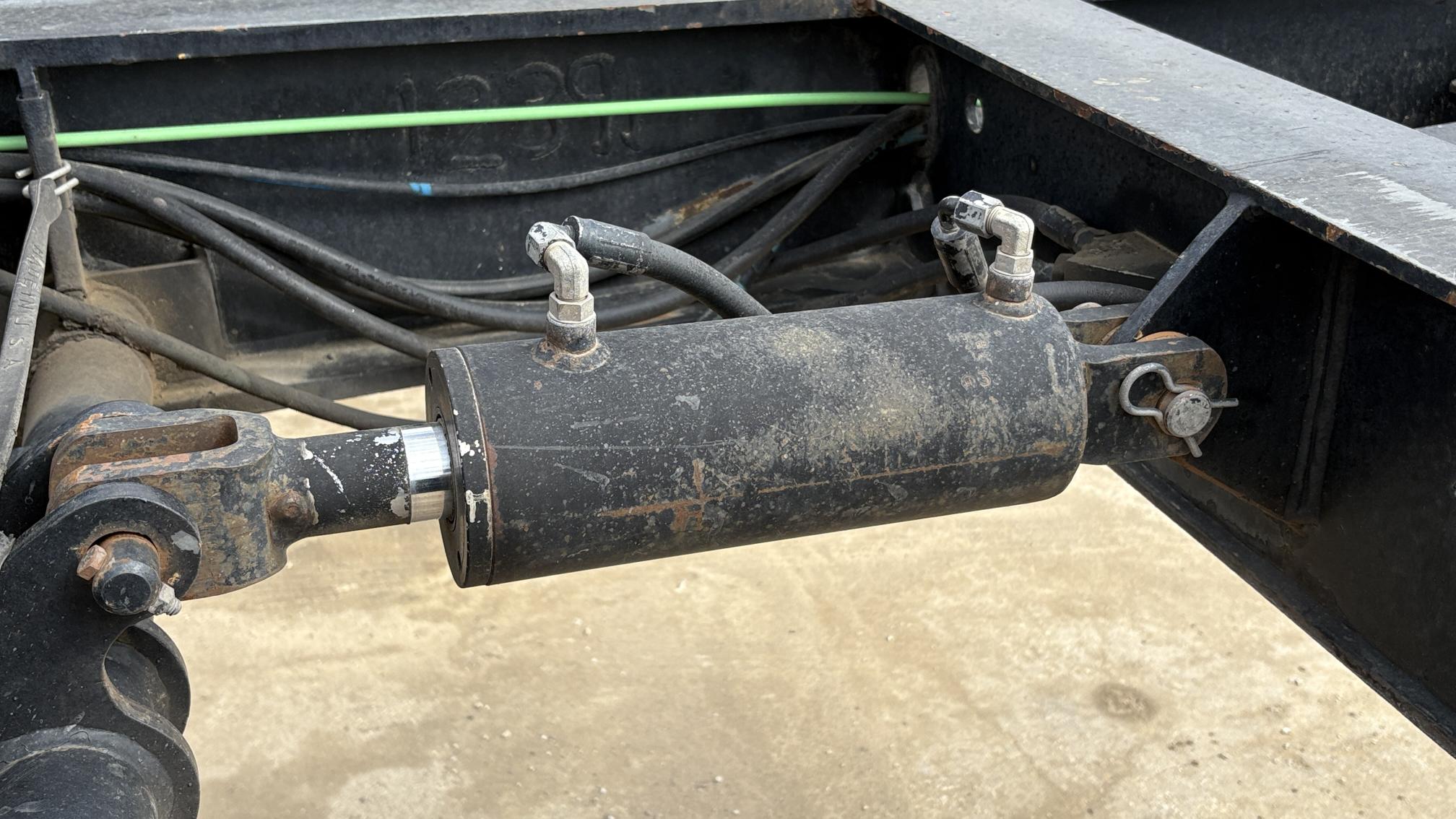 2012 XL SPECIALIZED TRAILERS XL110HDG - Image 11