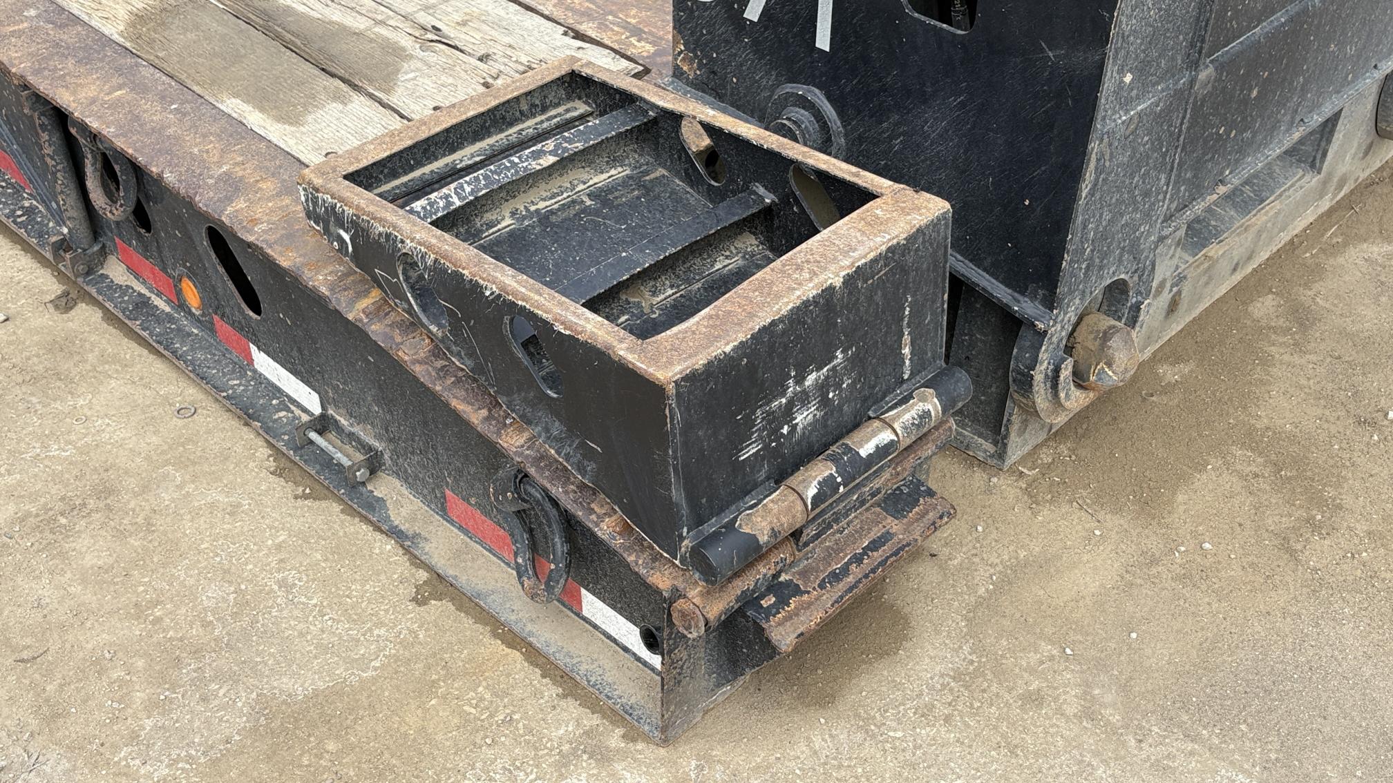 2012 XL SPECIALIZED TRAILERS XL110HDG - Image 15