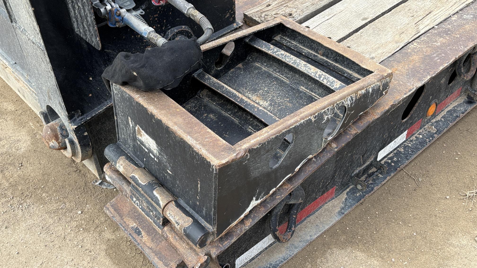 2012 XL SPECIALIZED TRAILERS XL110HDG - Image 19