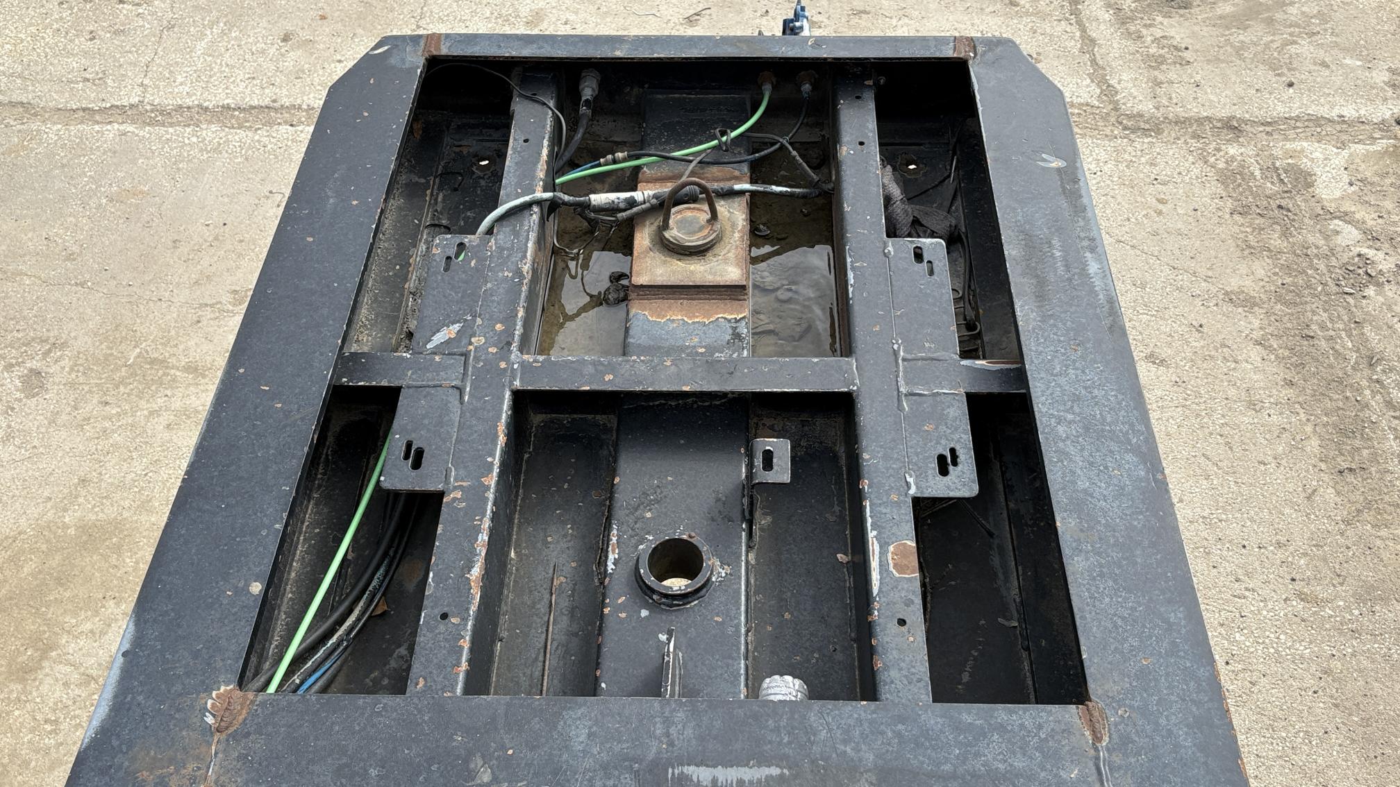 2012 XL SPECIALIZED TRAILERS XL110HDG - Image 22