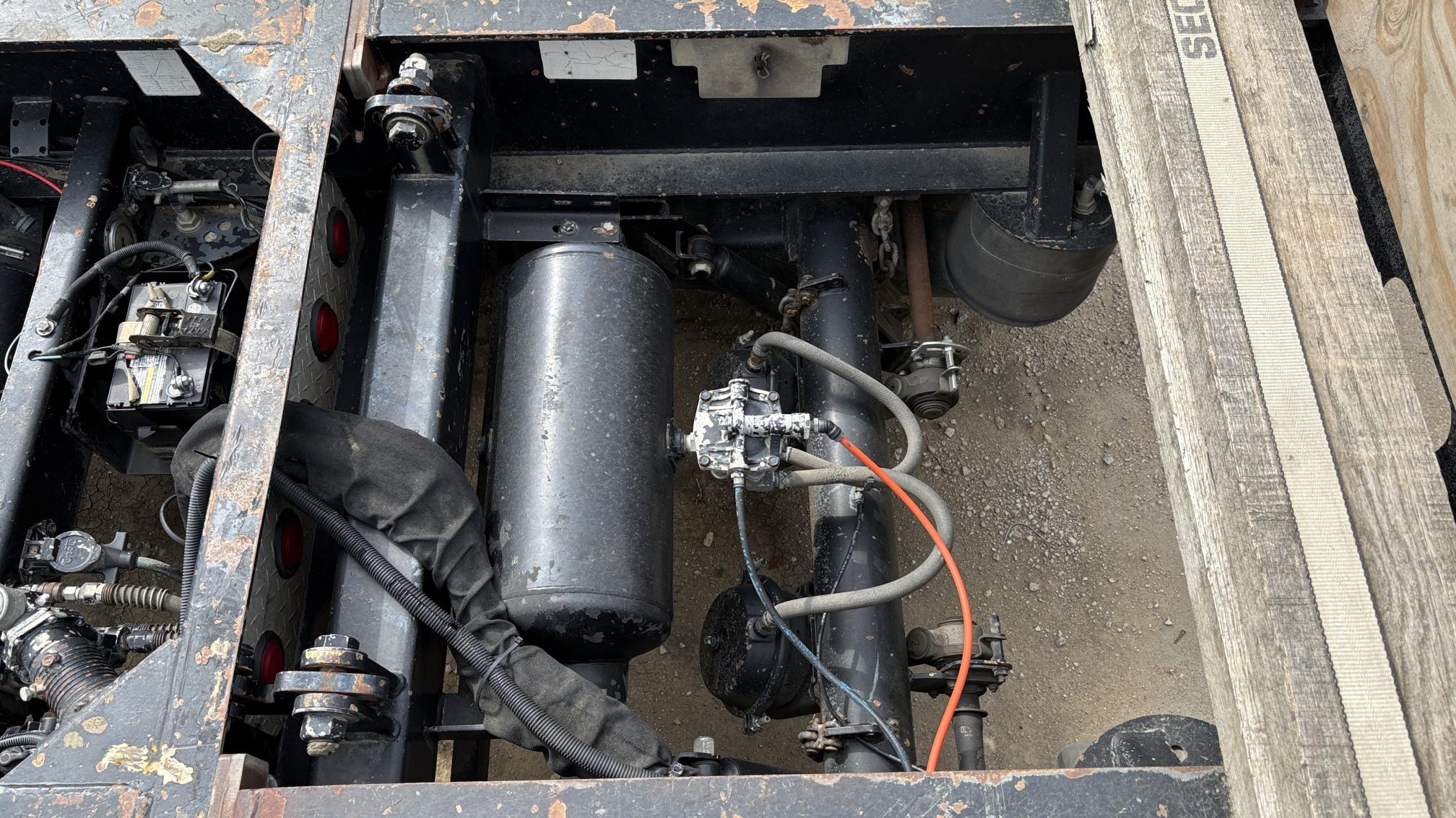 2012 XL SPECIALIZED TRAILERS XL110HDG - Image 29