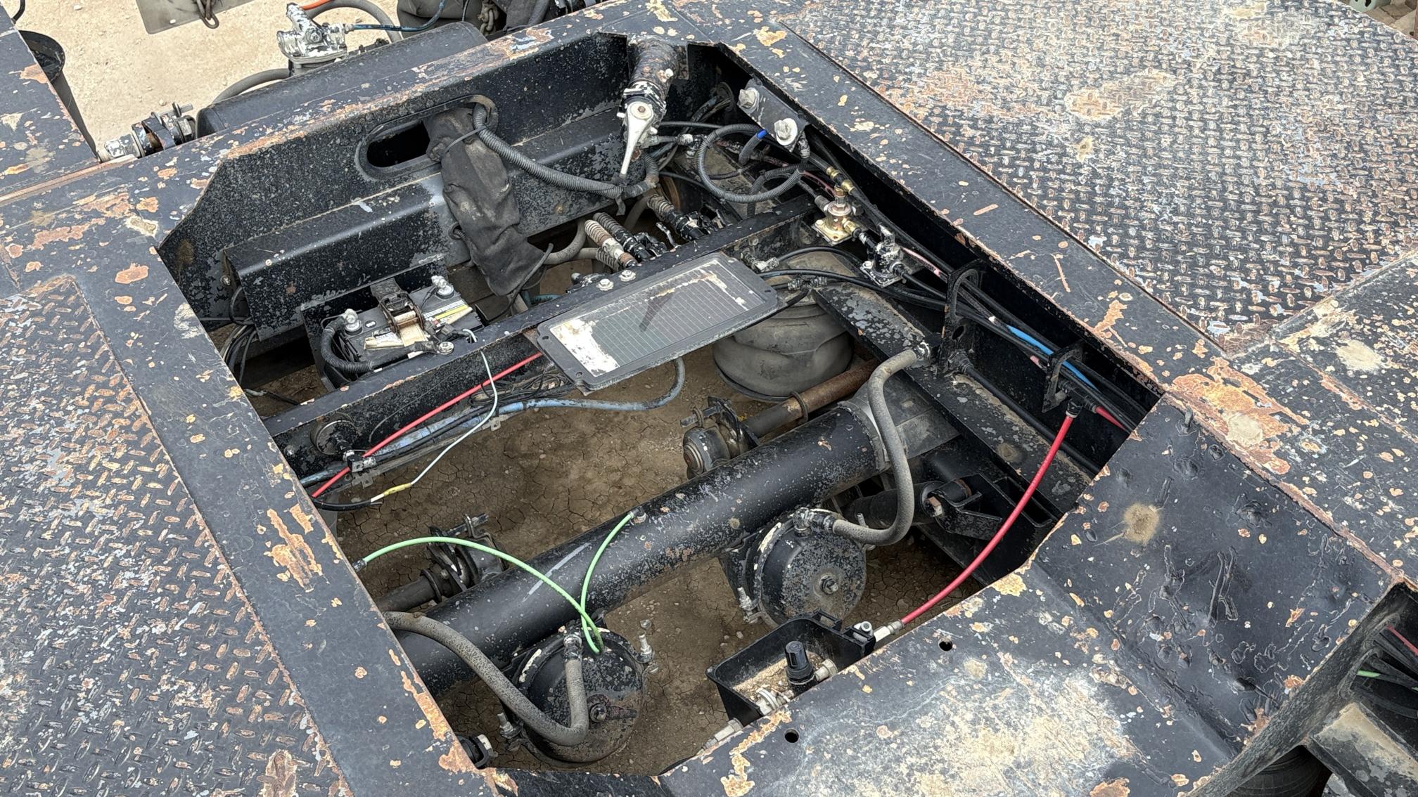 2012 XL SPECIALIZED TRAILERS XL110HDG - Image 31