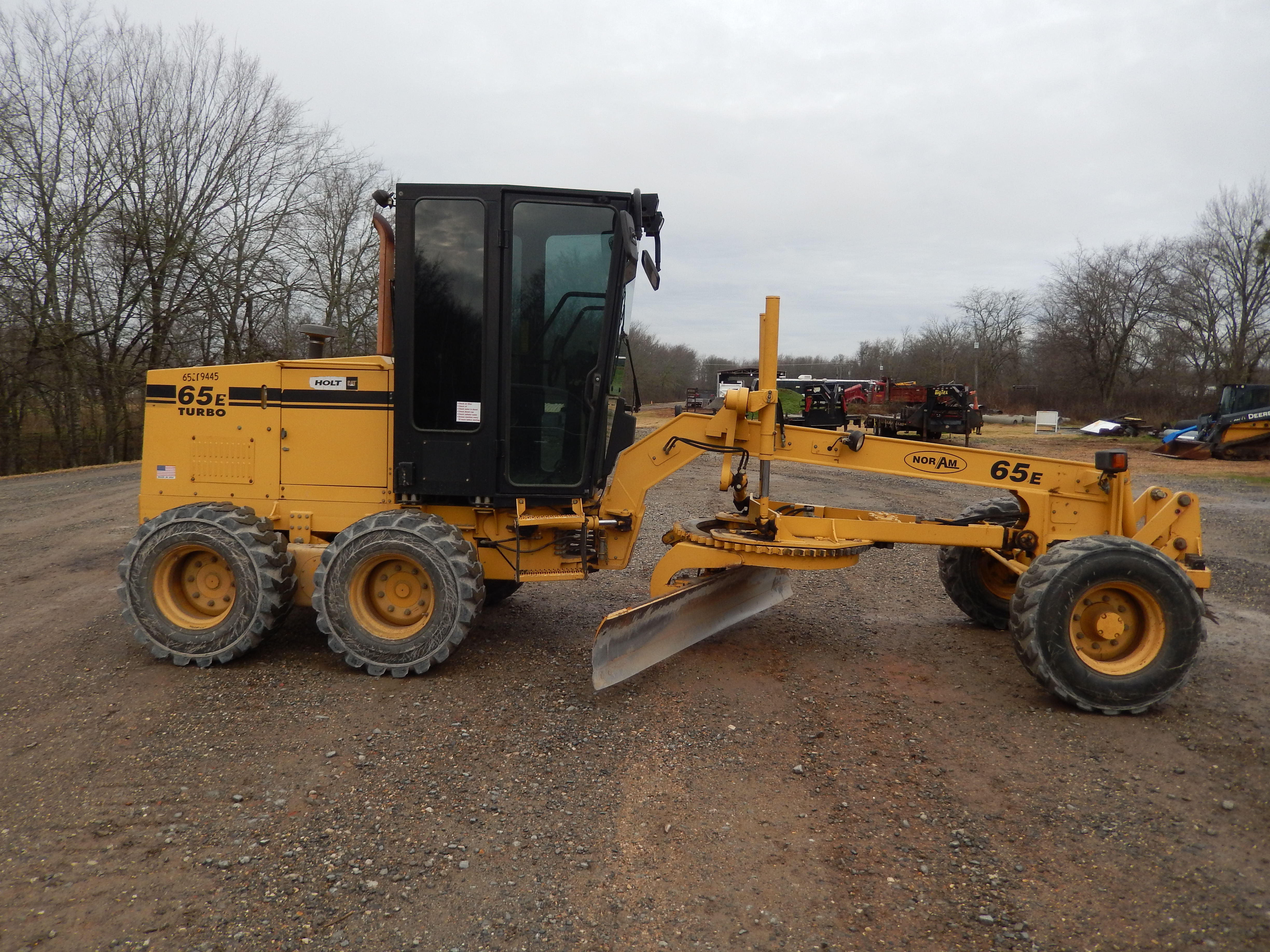 2005 NORAM 65E - Image 4