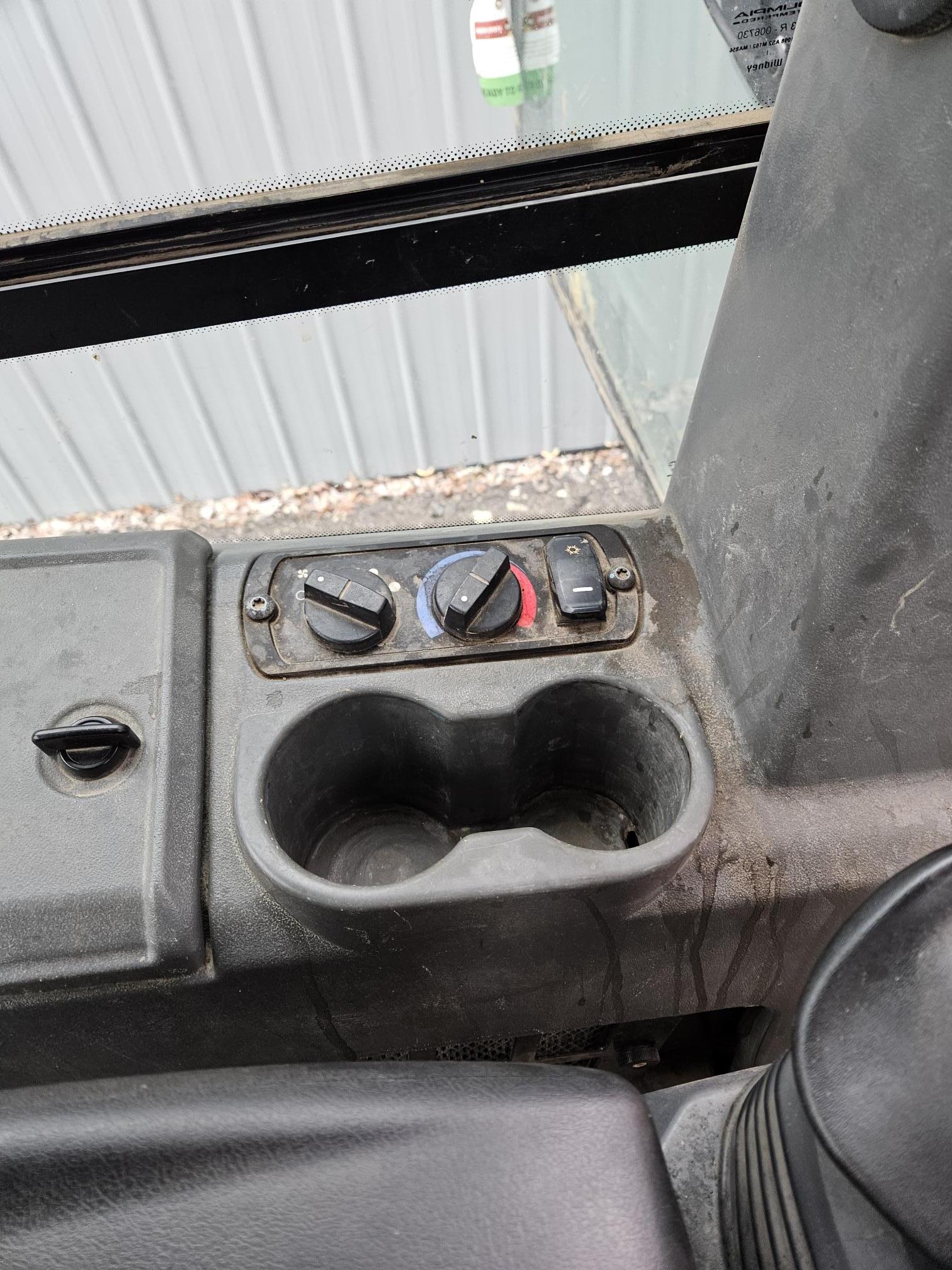 2019 CATERPILLAR D5K LGP - view 11 of 12