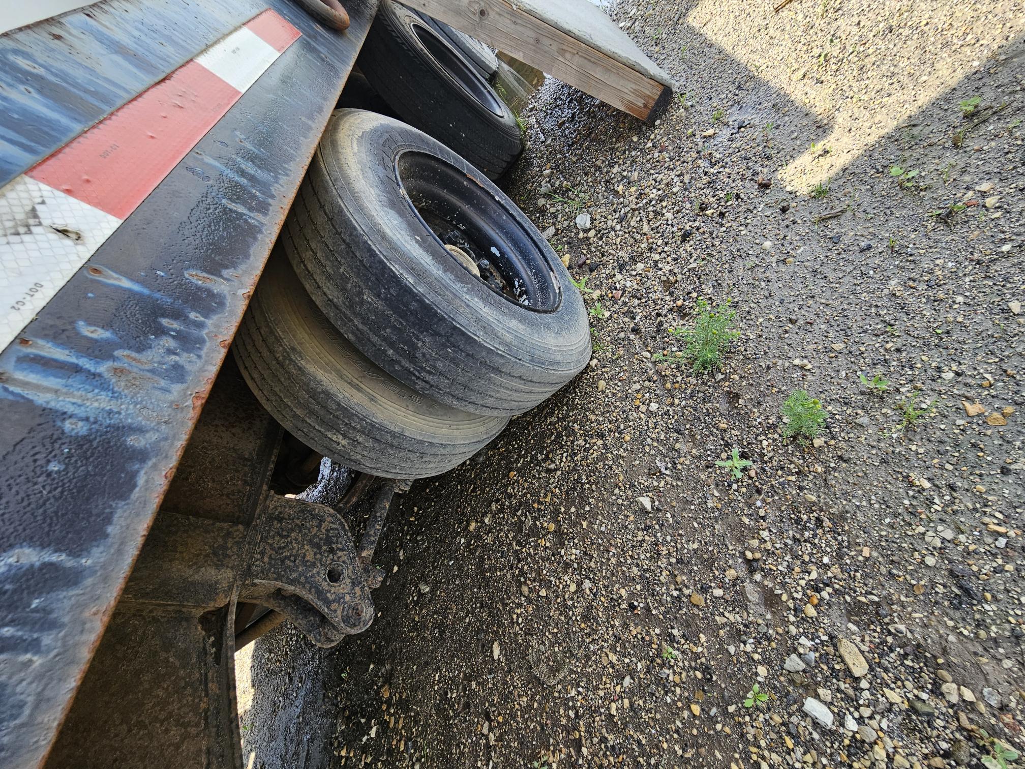 1997 INTERSTATE 46 TDL - Image 9