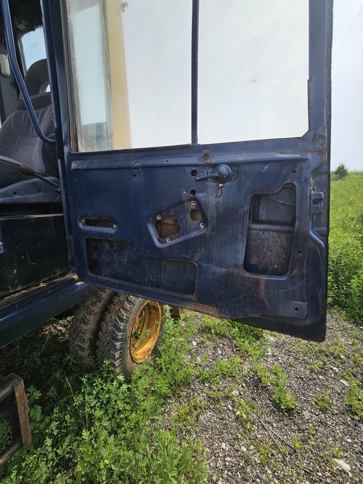 1987 KOMATSU PW60-3 - Image 10