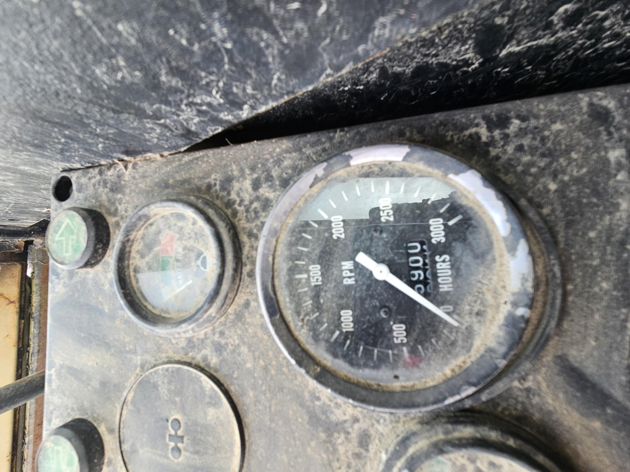 1987 KOMATSU PW60-3 - Image 11