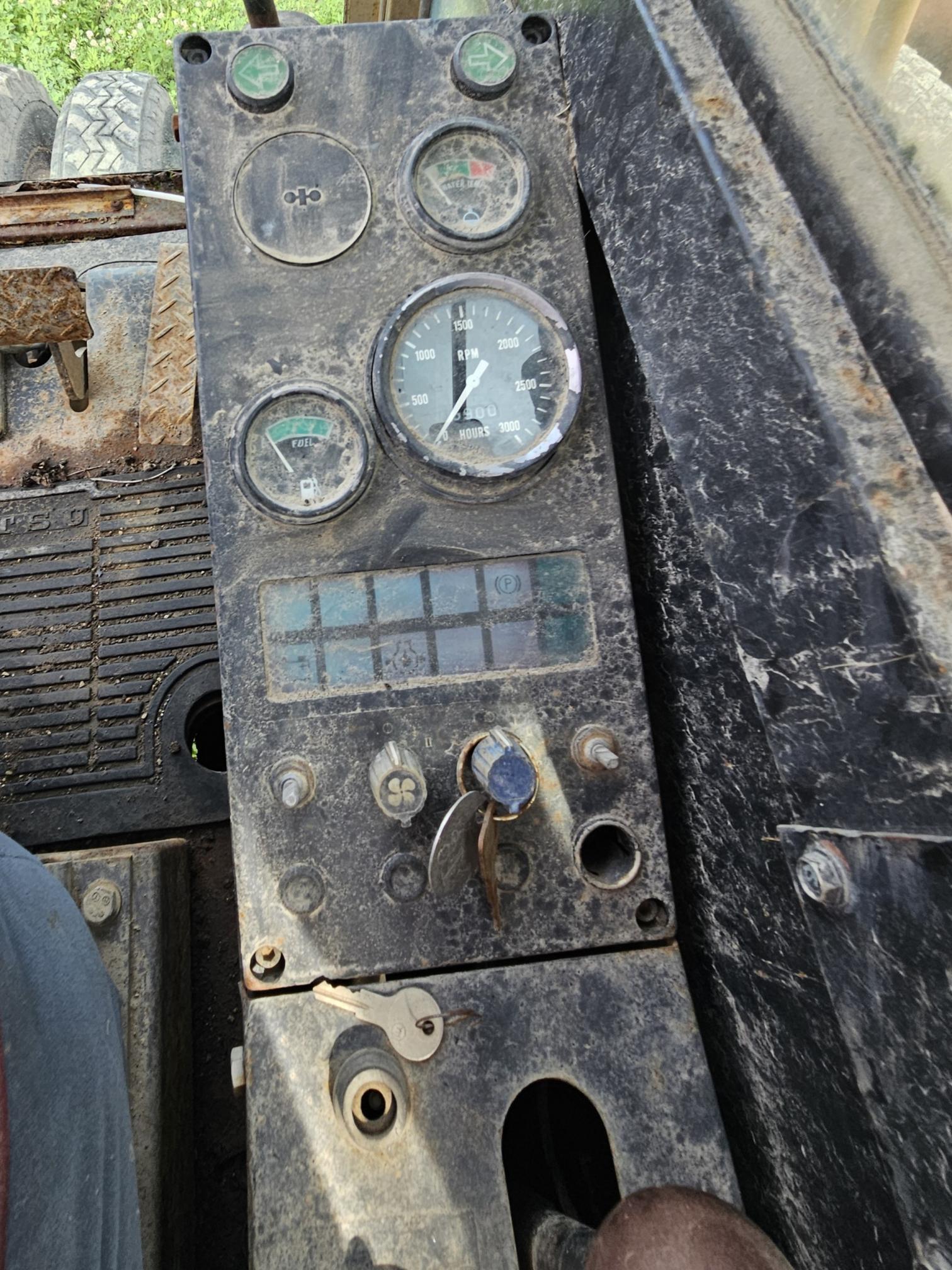 1987 KOMATSU PW60-3 - Image 12