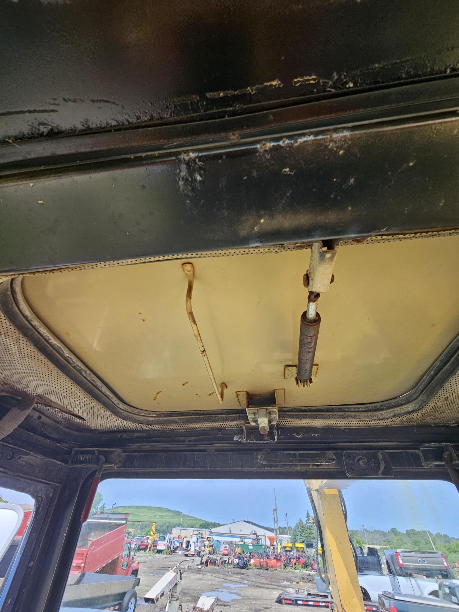 1987 KOMATSU PW60-3 - Image 14