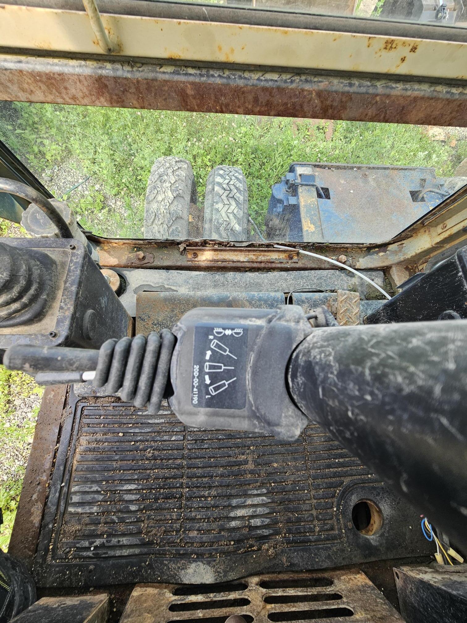 1987 KOMATSU PW60-3 - Image 16