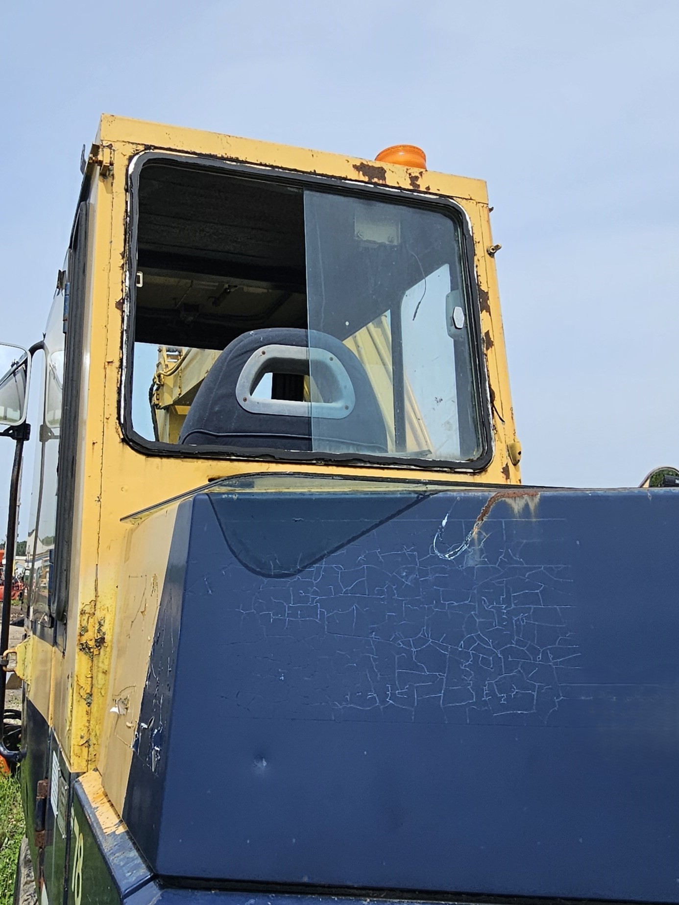 1987 KOMATSU PW60-3 - Image 19