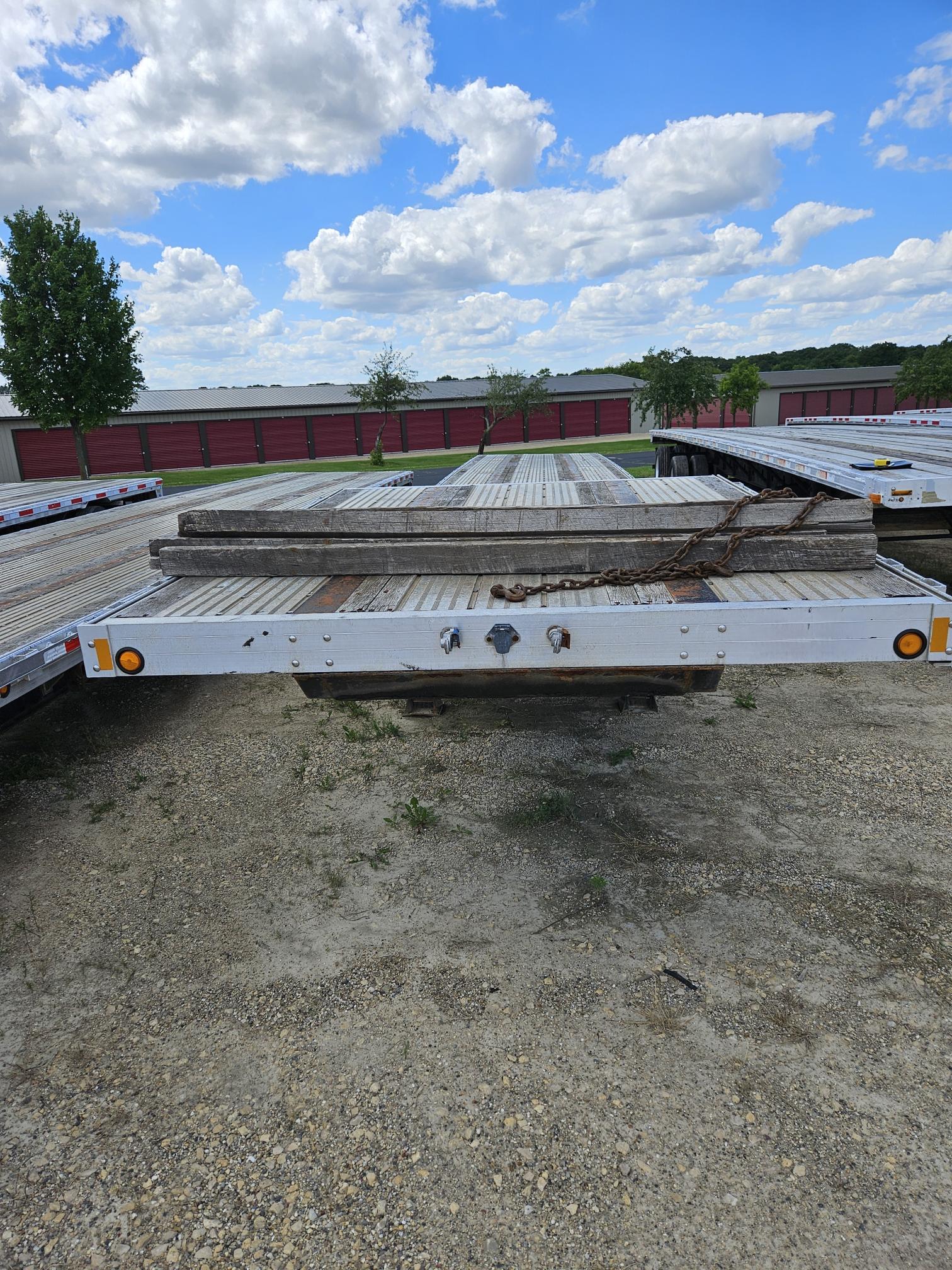 2011 DOONAN 53' - Image 2