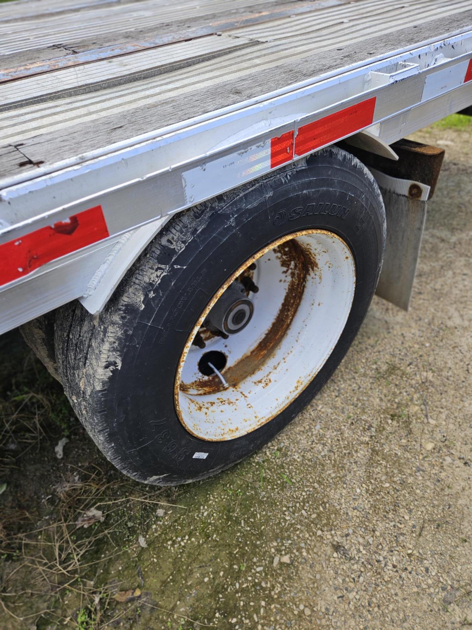 2011 DOONAN 53' - Image 8