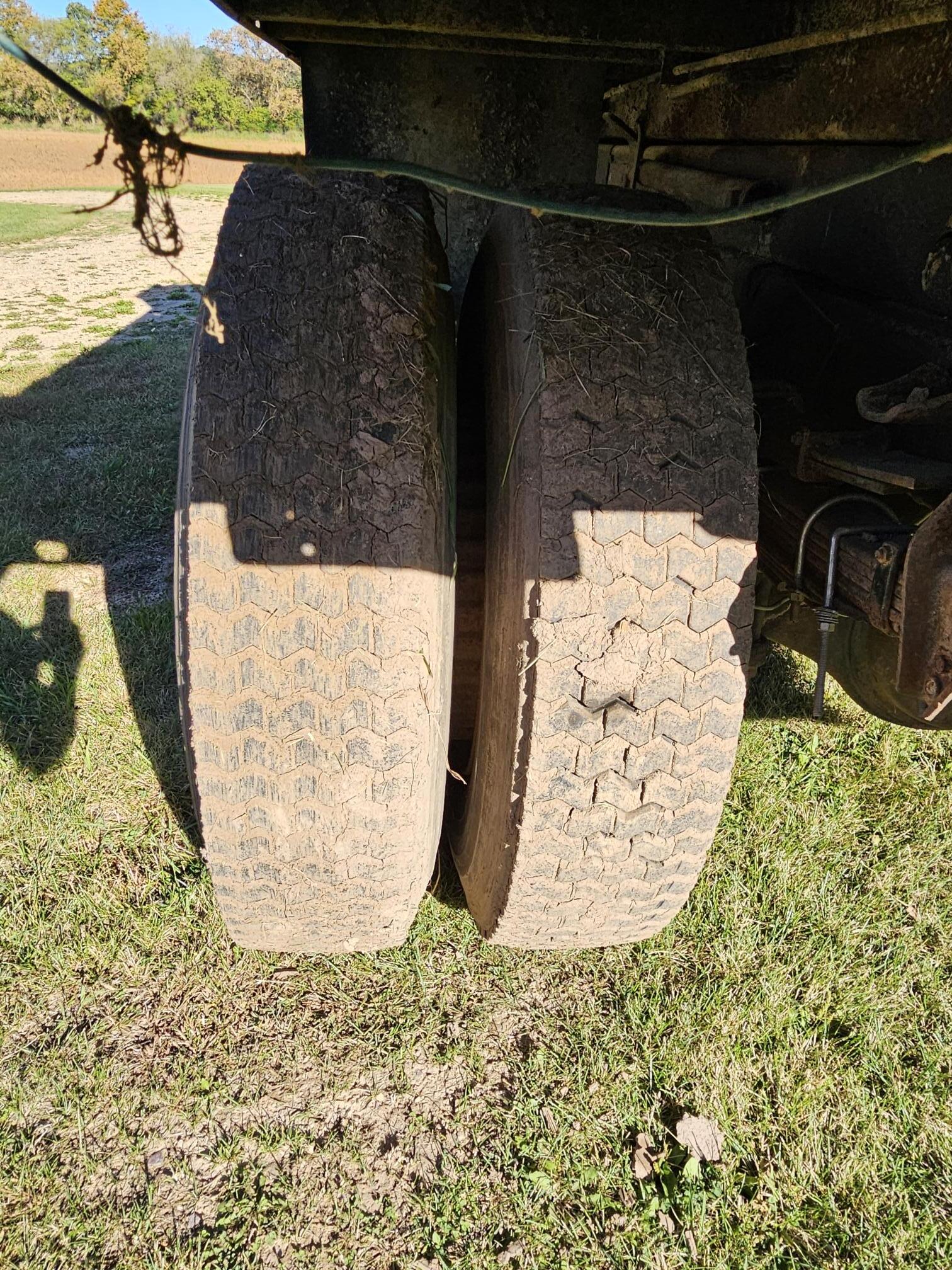 1977 CHEVROLET C65 - Image 10