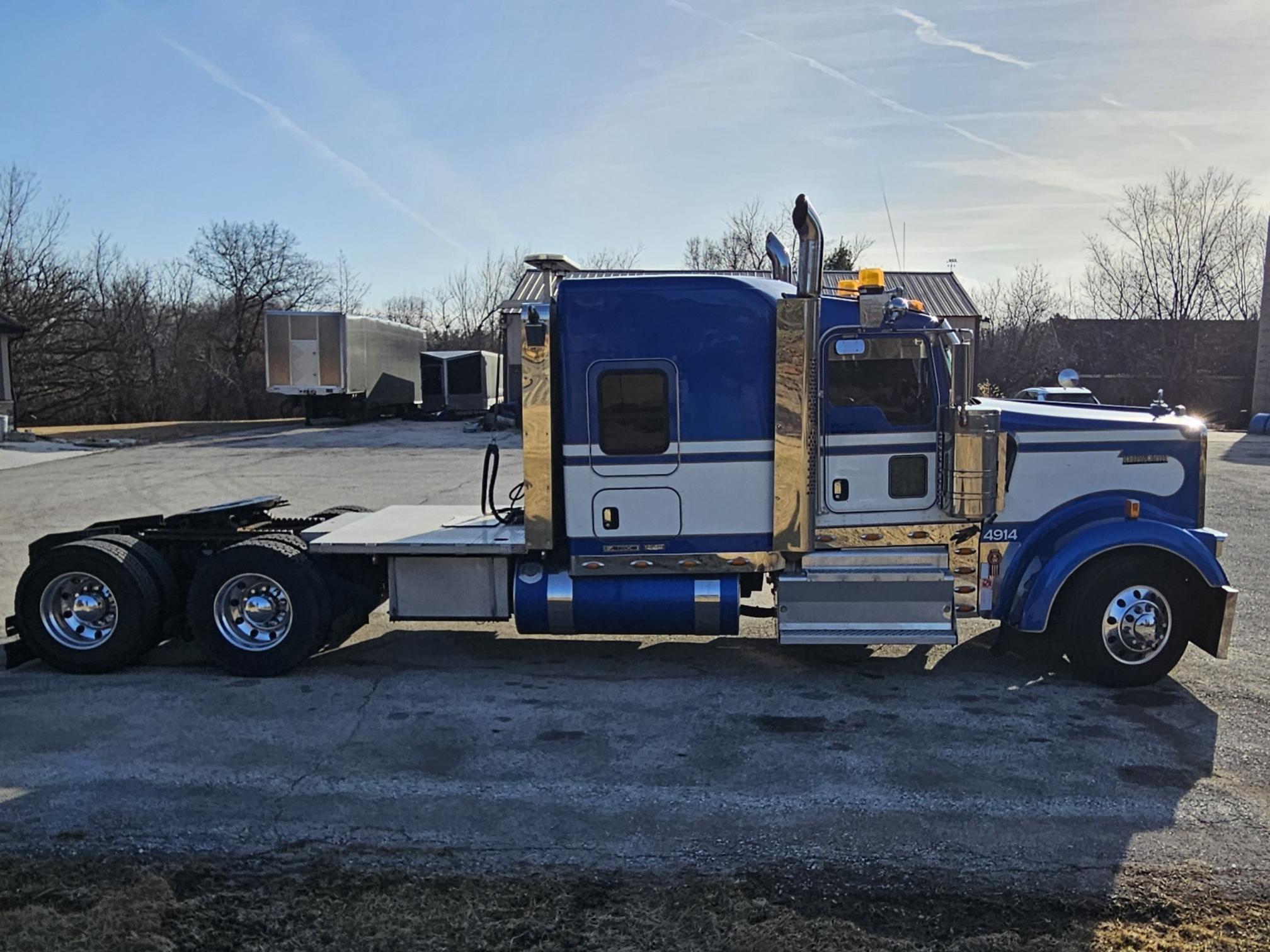 2016 KENWORTH W900L - Image 5