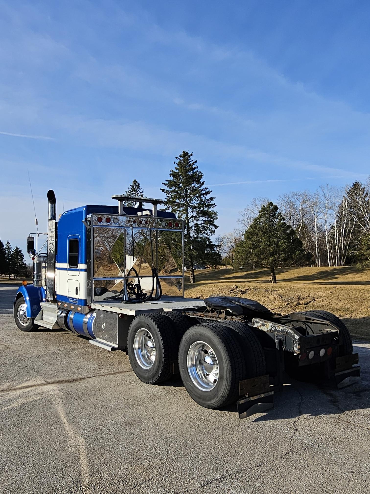 2016 KENWORTH W900L - Image 8