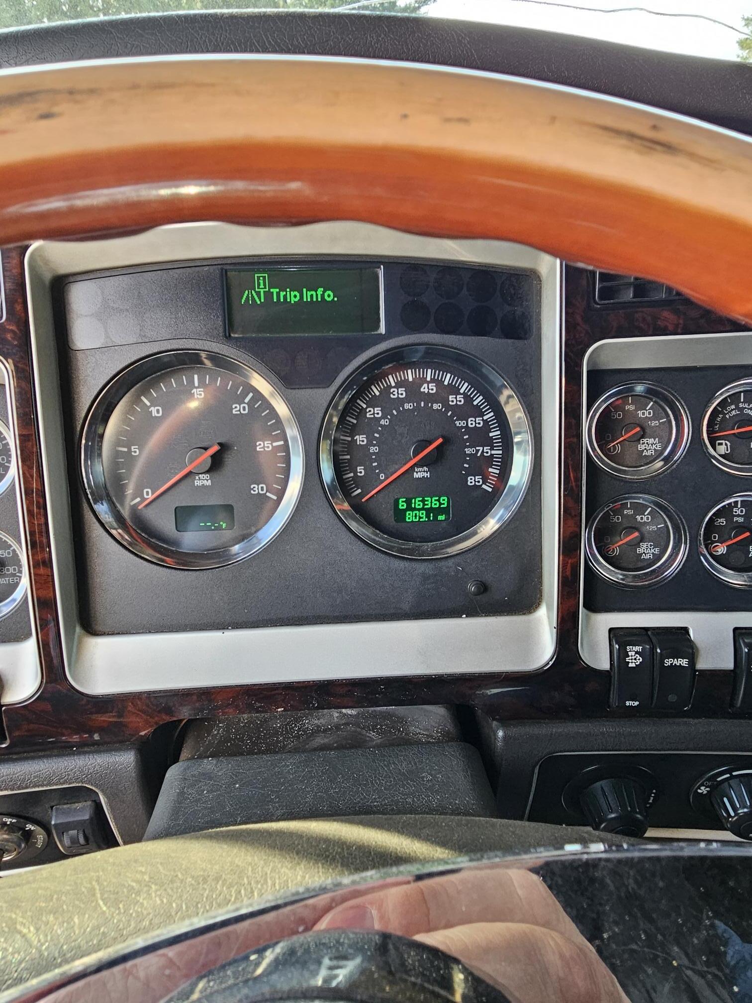 2016 KENWORTH W900L - Image 18