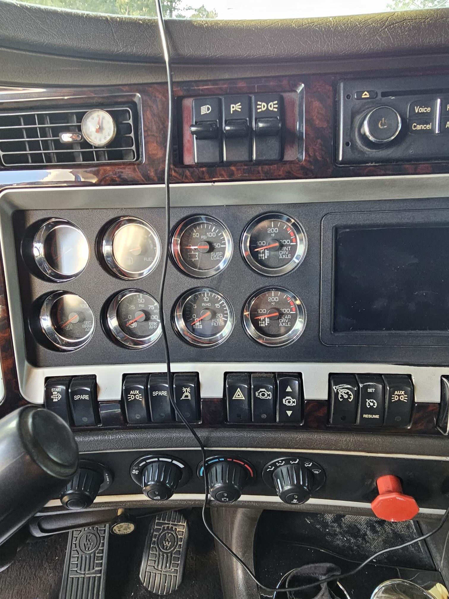 2016 KENWORTH W900L - Image 19